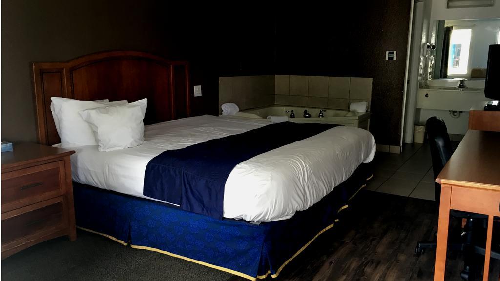 Americas Best Value Inn & Suites Jackson Ngoại thất bức ảnh