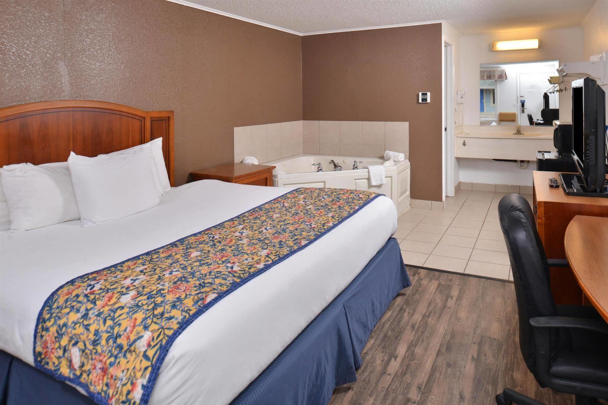 Americas Best Value Inn & Suites Jackson Ngoại thất bức ảnh