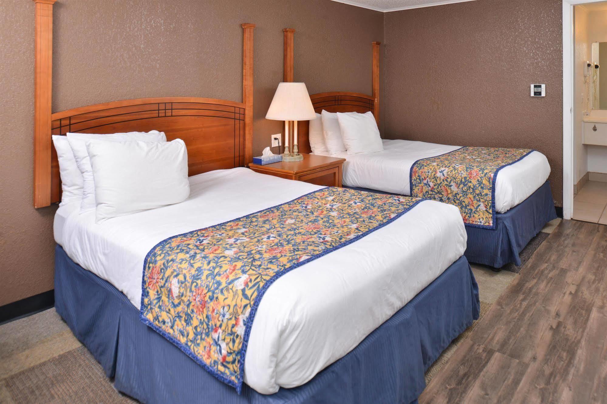 Americas Best Value Inn & Suites Jackson Ngoại thất bức ảnh